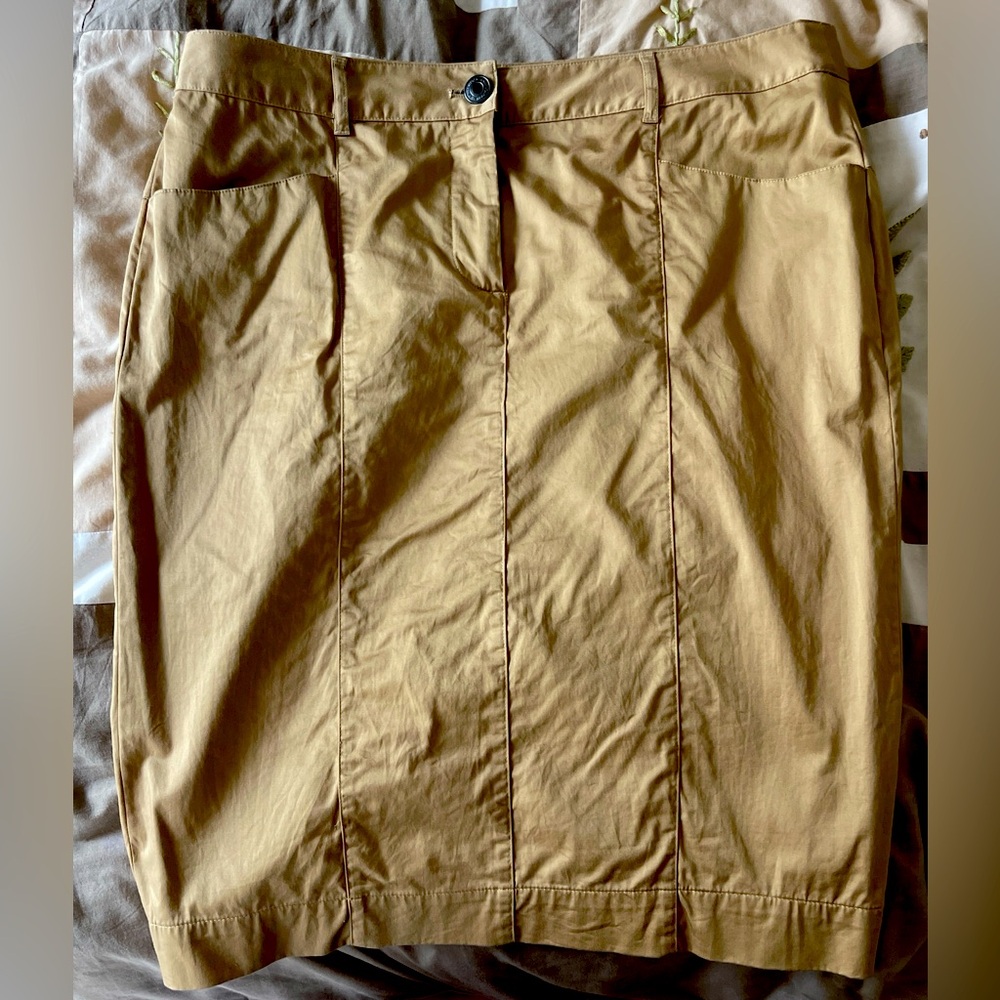 Like new condition khaki stretch pencil skirt